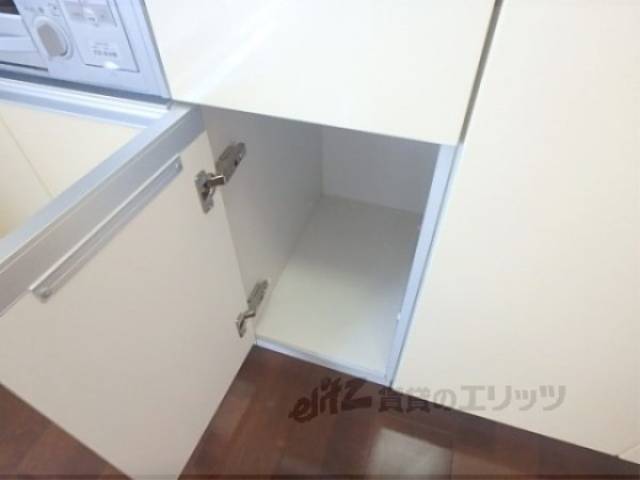 キッチン　下部収納