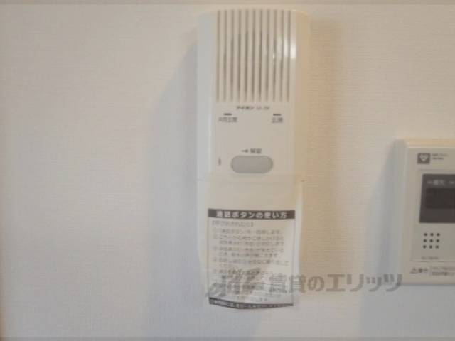 廊下　インターホン