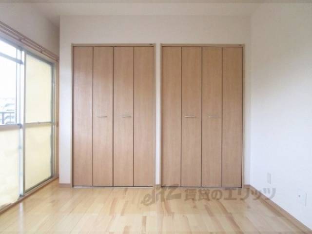 収納　6.5帖の洋室