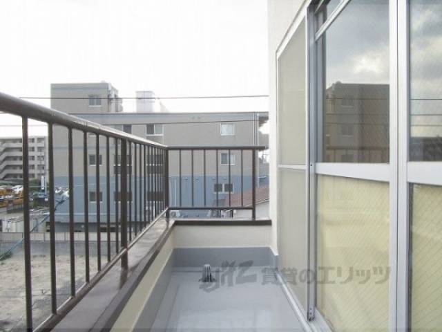 ベランダ　南向きのベランダ