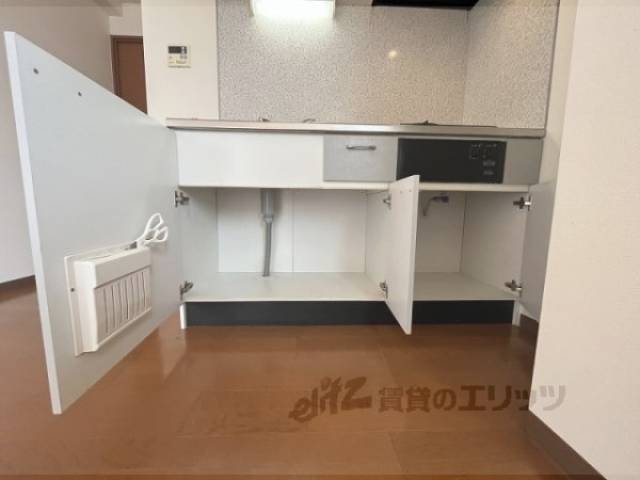 キッチン　収納