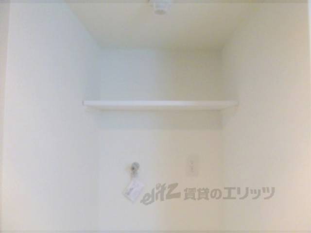 洗濯機置場　上部収納