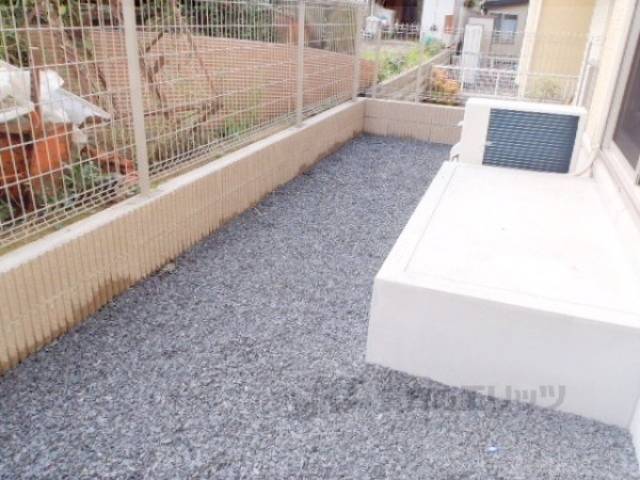 ベランダ　ひろーい専用庭です・