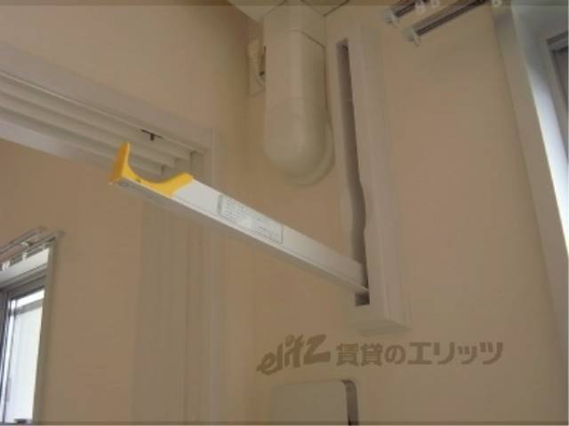 室内ハンガー掛け