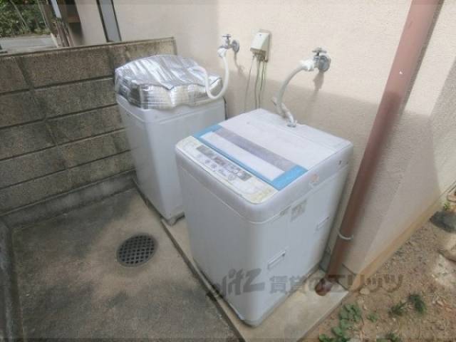 洗濯機置場　共同洗濯機