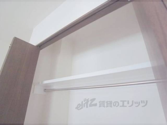 収納　北西側　洋室
