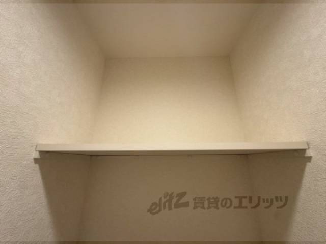 トイレ　物置