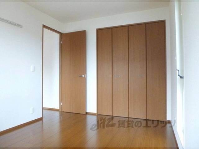 洋室　南側洋室