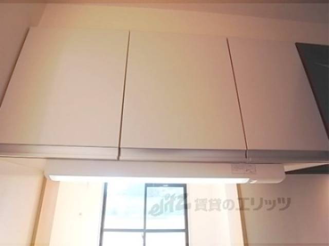 キッチン上収納