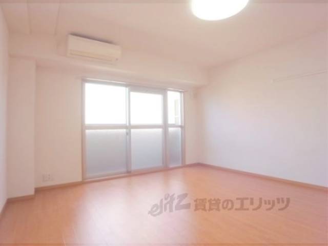 洋室　10帖の広々としたお部屋です。