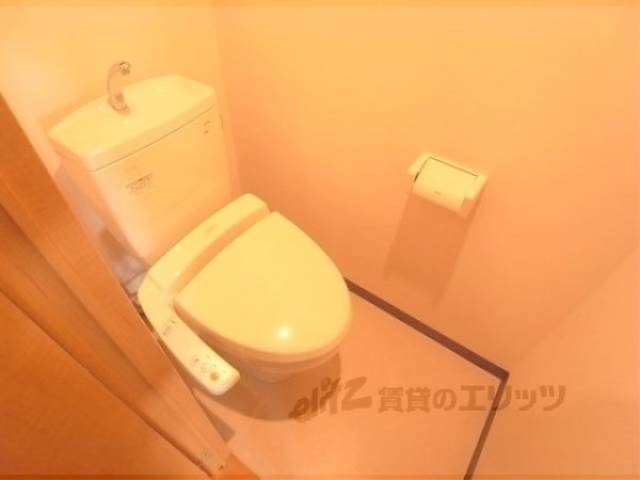 トイレ　シンプルでキレイなトイレです。