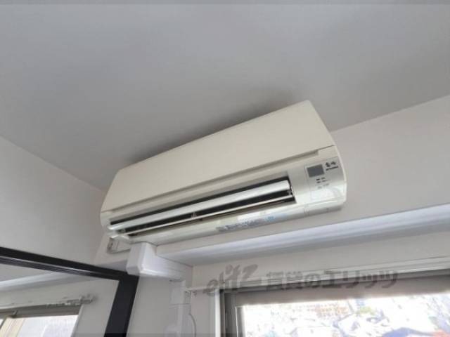 エアコン　リビング