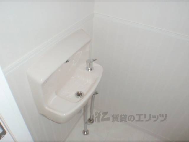 トイレ手洗い場