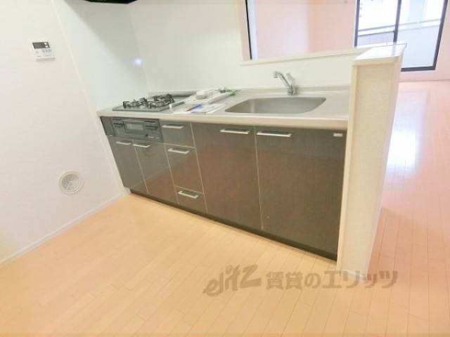 キッチン　下部収納