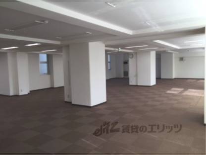 室内(１階)