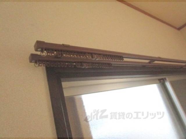 カーテンレール