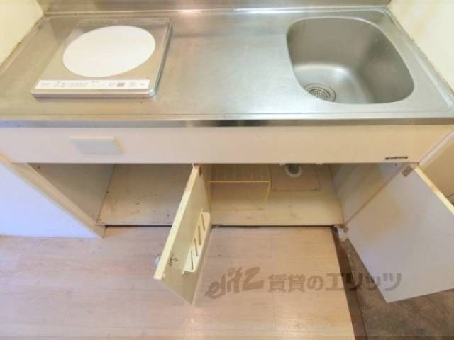 キッチン　下部収納