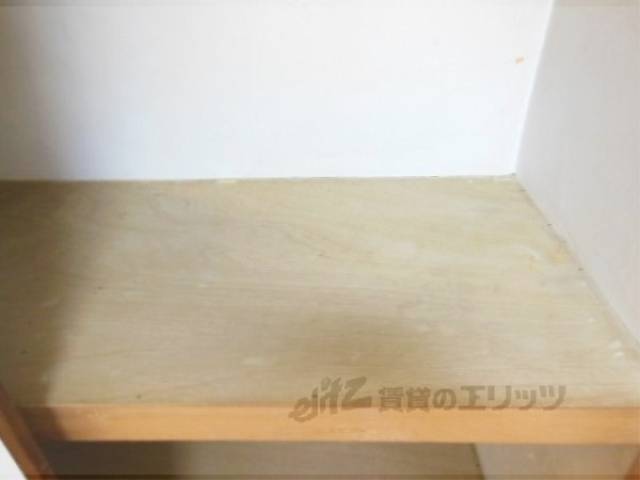 収納　奥行きです