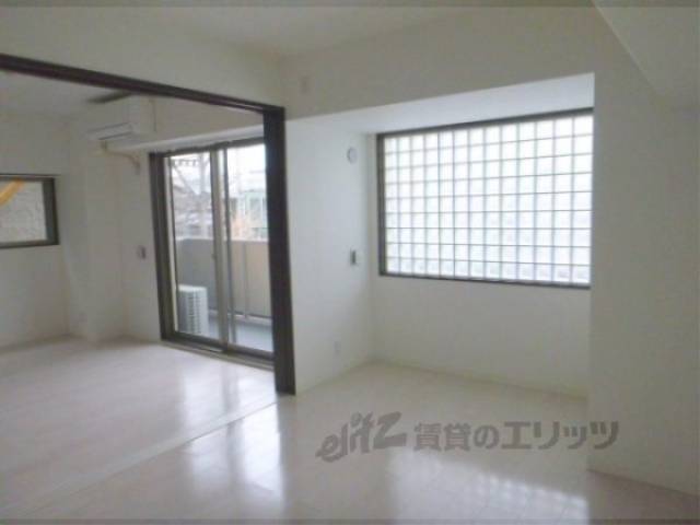 リビング　ダイニング