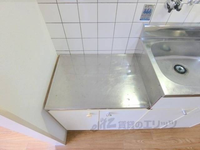 キッチン　コンロ置き場