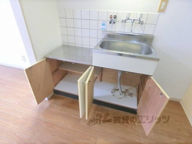 キッチン　キッチン下部収納