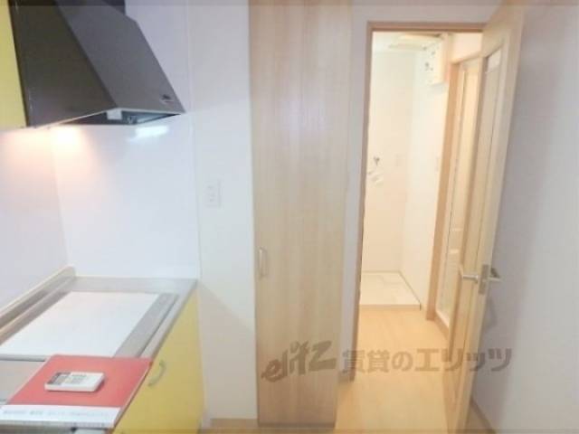 収納　キッチン