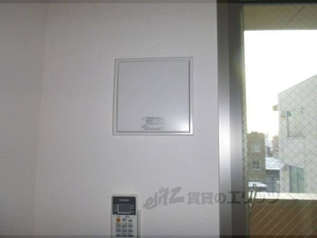 リビング換気口