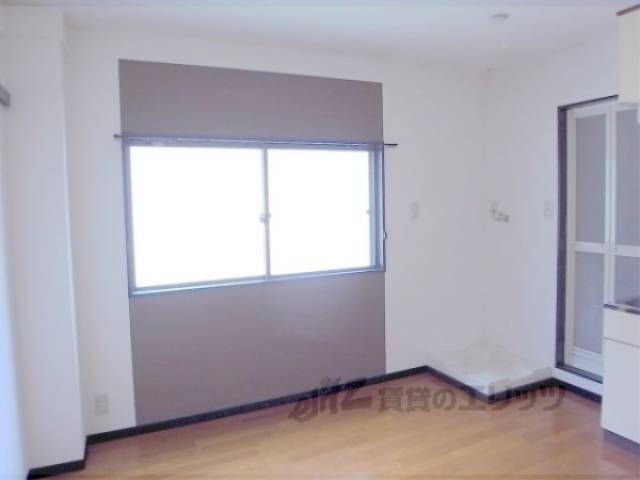 居室　8.5帖一間です。