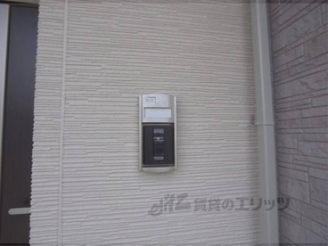 玄関　カメラ付きインターフォン