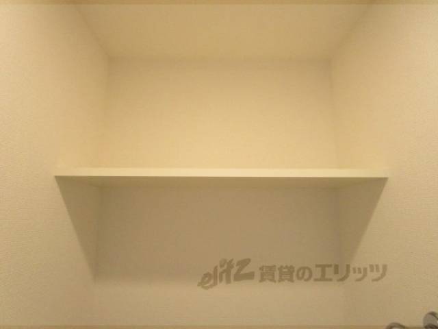 収納　トイレ上