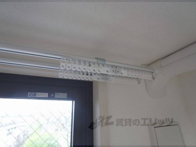 カーテンレール