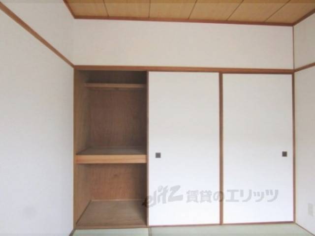 和室　押入