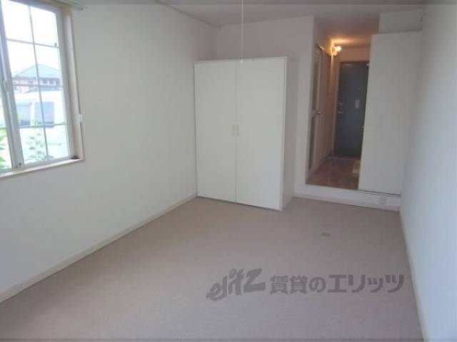 居室　使いやすい広さです