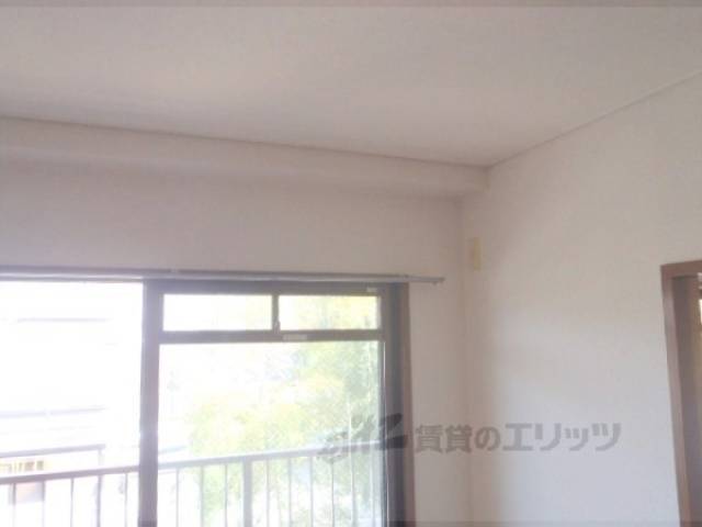 リビング　エアコン設置箇所