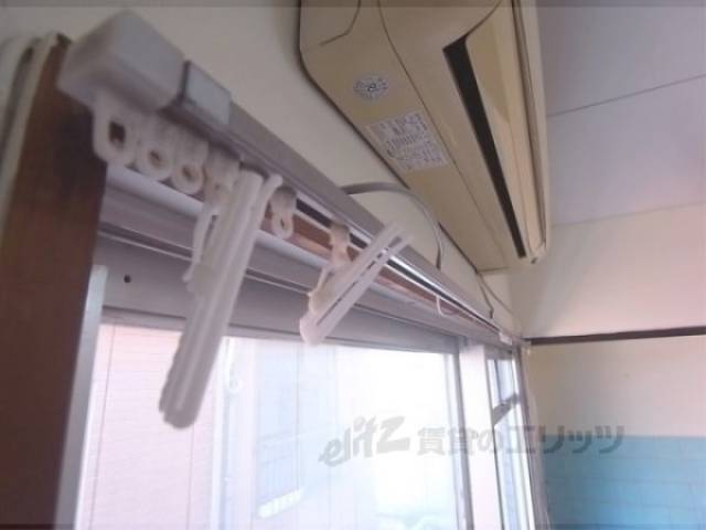 カーテンレール