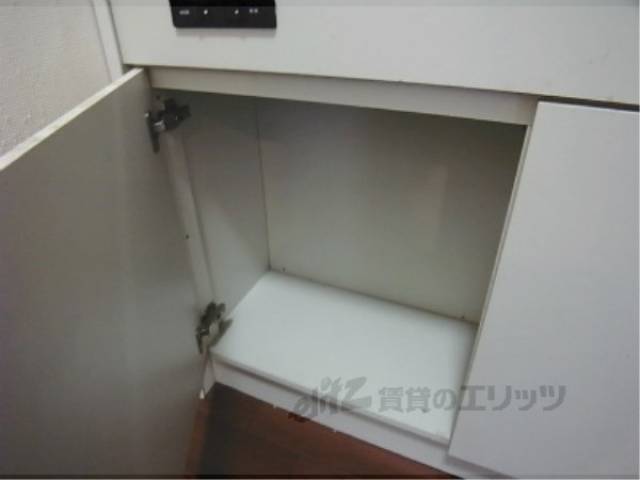 キッチン　収納