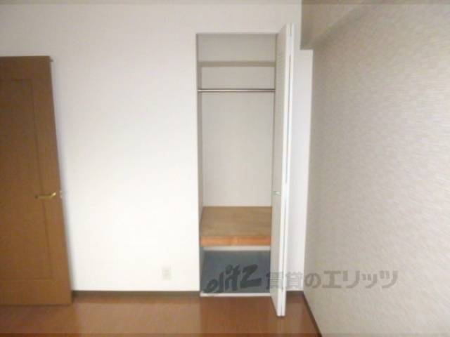 収納　クローゼット。