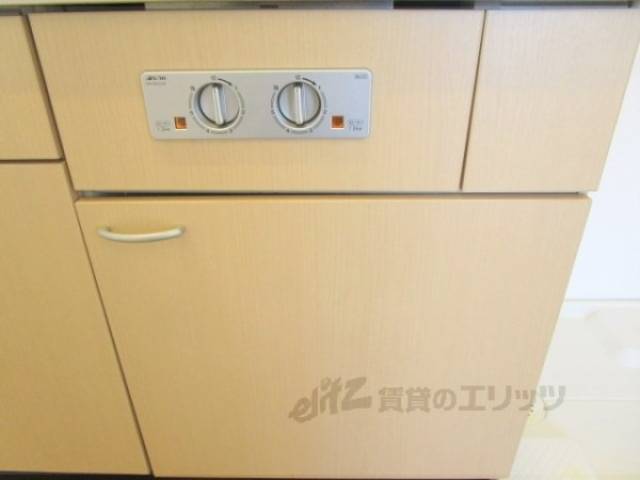 キッチン　下部