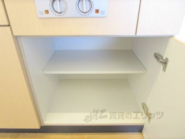 キッチン　下部収納