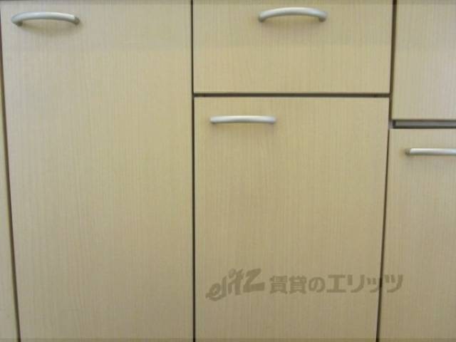 キッチン　下部収納