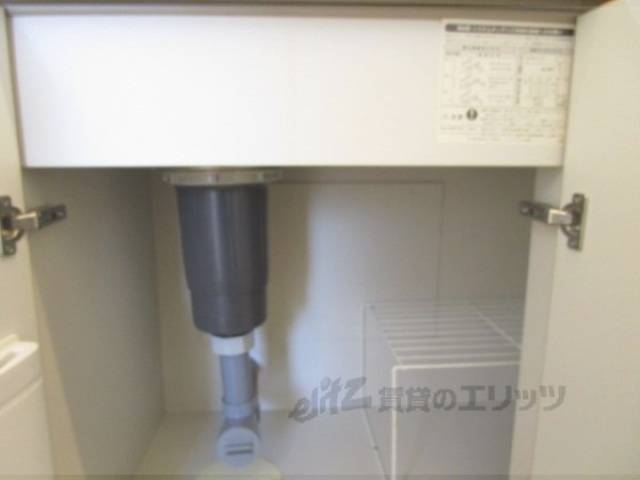 キッチン　下部収納