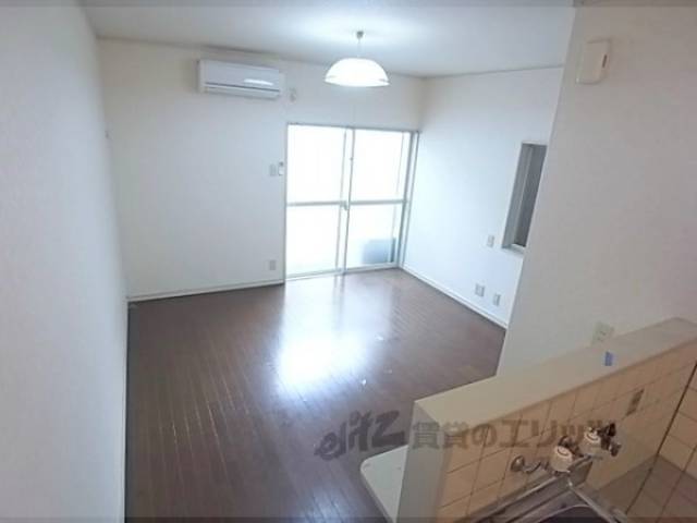 洋室　この家賃では珍しいカウンター付き