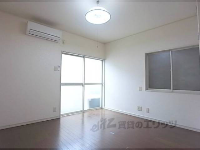 洋室　この家賃では珍しいカウンター付き