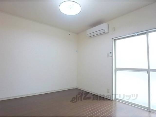 洋室　この家賃では珍しいカウンター付き