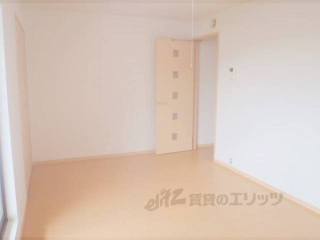 洋室　綺麗なお部屋です