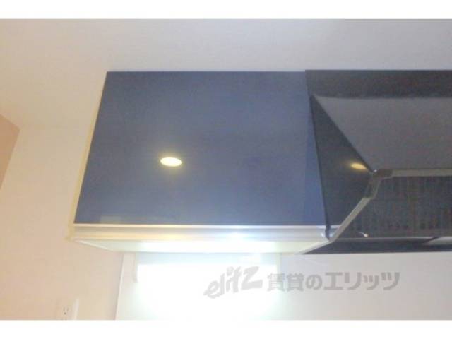 キッチン　収納上部