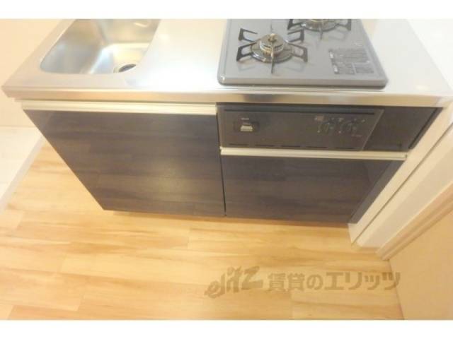 キッチン　収納下部