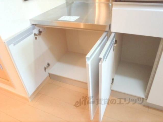 キッチン　下部収納