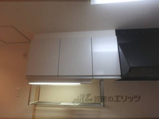 キッチン　キッチン上部棚