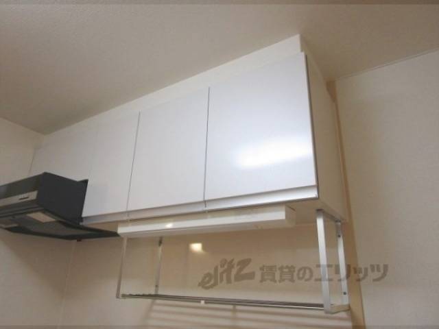 キッチン　収納上